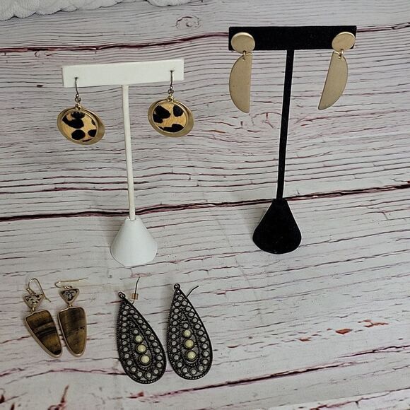 VINTAGE Hanging Earrings - Four Pairs - Picture 6 of 6